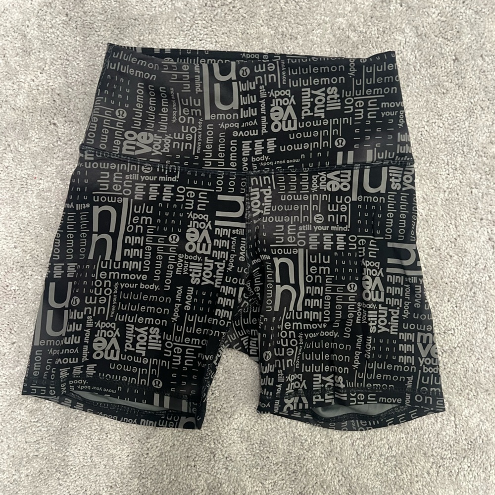 Lululemon Wunder Train Contour Biker Shorts 6”